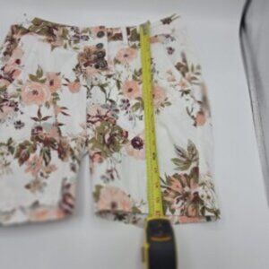 Y2K Floral Button Fly Shorts – Venus Size 2 💖🌸